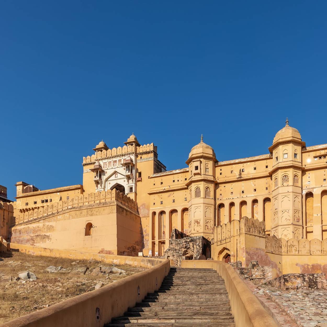 amber-fort-amer-district-jaipur-india