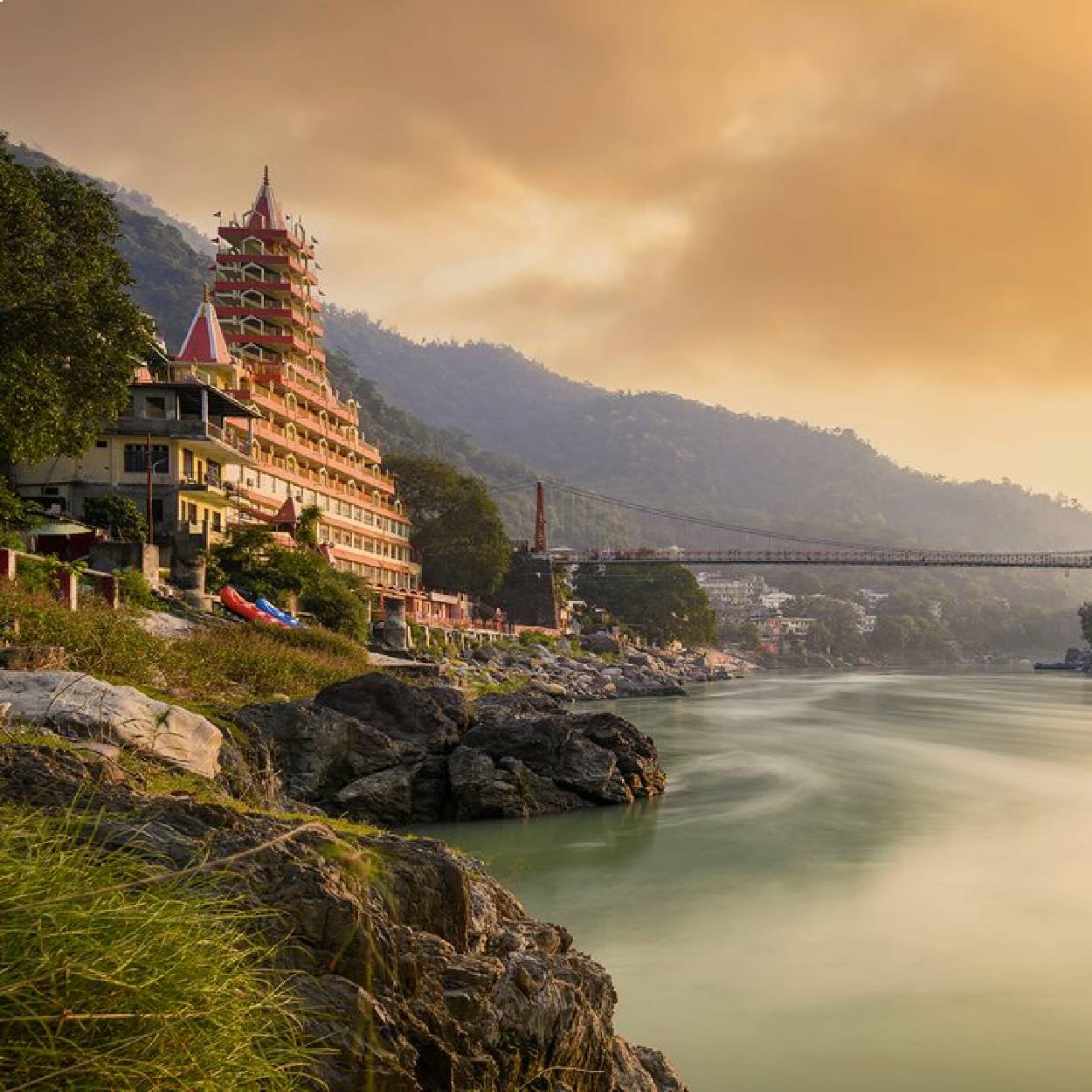 laxman jhula-rishikesh-uttrakhand-hero